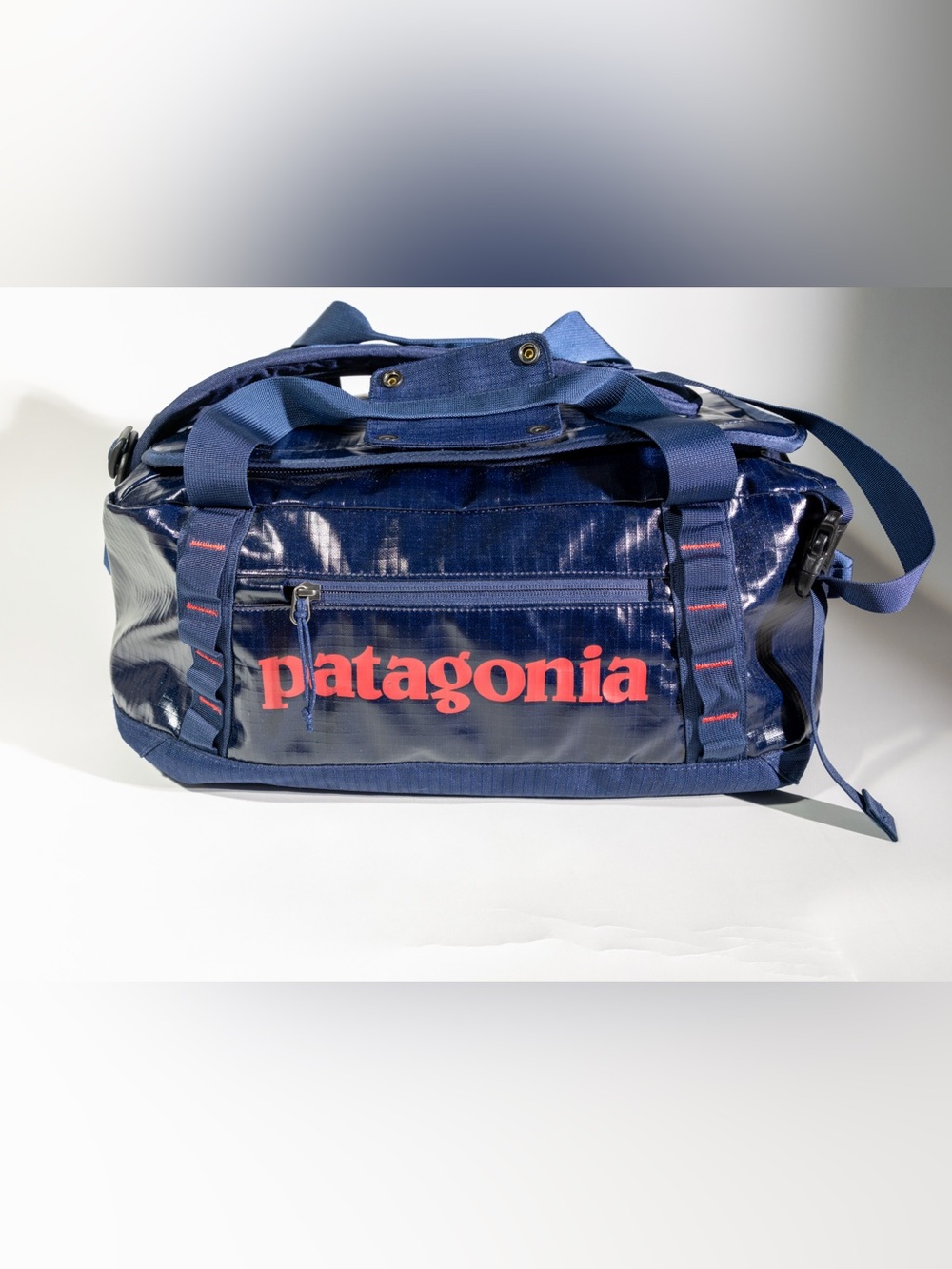 Patagonia Black Hole Duffel 40L — Classic Navy